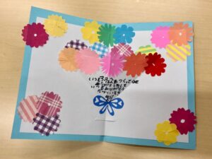 参加者が作った花束のカードの写真その⑩